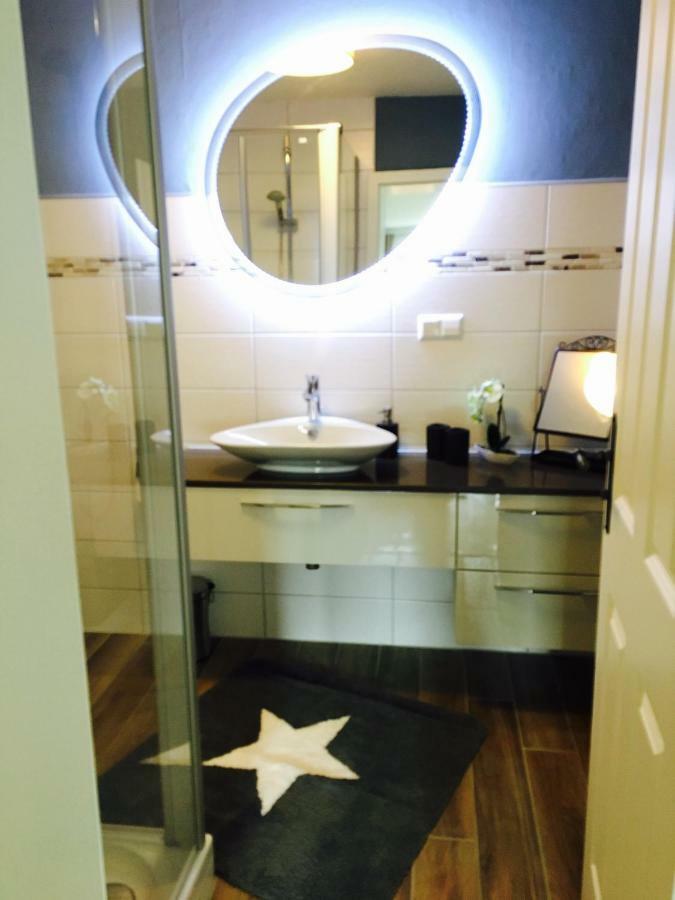 Gaestehaus Sellemols Ferienwohnung Korbmacher Heuchelheim-Klingen ภายนอก รูปภาพ