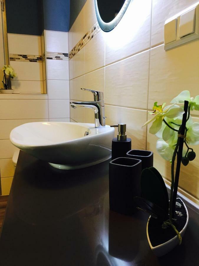 Gaestehaus Sellemols Ferienwohnung Korbmacher Heuchelheim-Klingen ภายนอก รูปภาพ
