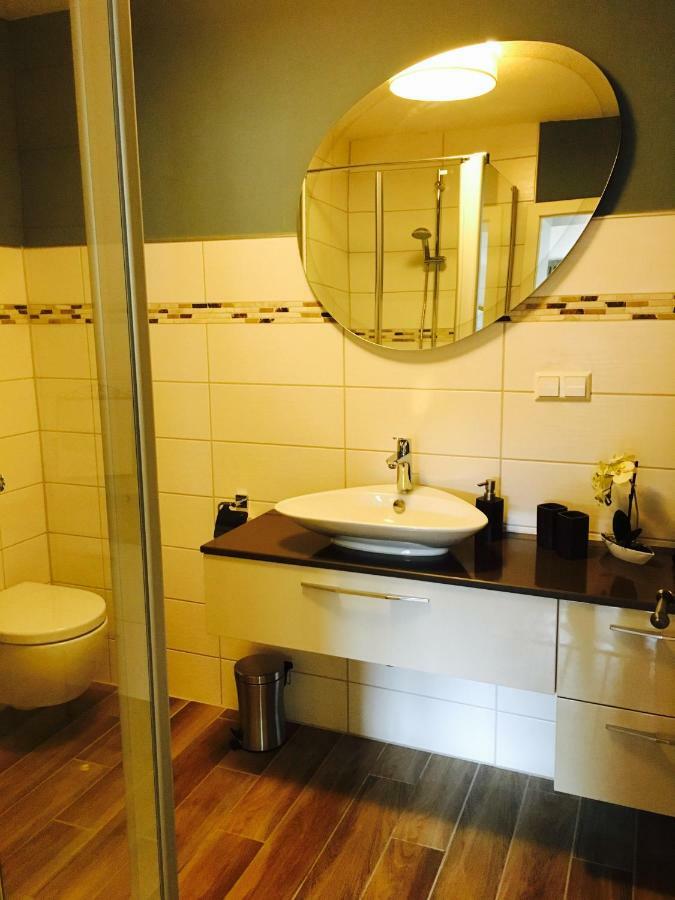 Gaestehaus Sellemols Ferienwohnung Korbmacher Heuchelheim-Klingen ภายนอก รูปภาพ