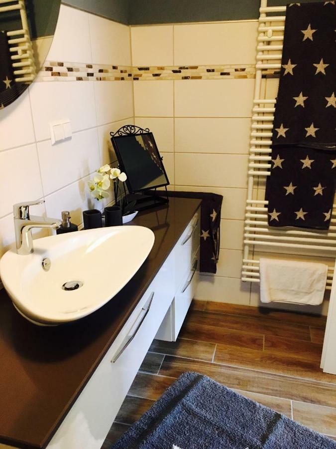 Gaestehaus Sellemols Ferienwohnung Korbmacher Heuchelheim-Klingen ภายนอก รูปภาพ